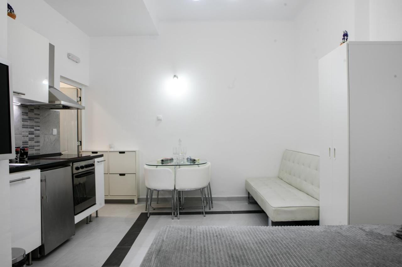 Natalie'S Studio Belgrade Extérieur photo